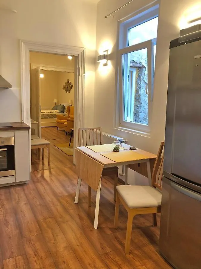 Apartment Modern Comfort In Historical Budapest