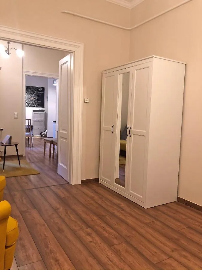 Modern Comfort In Historical Budapest Ungarn